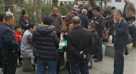 趣味扑克牌玩法100个_有趣扑克牌_趣味生活扑克牌玩法介绍